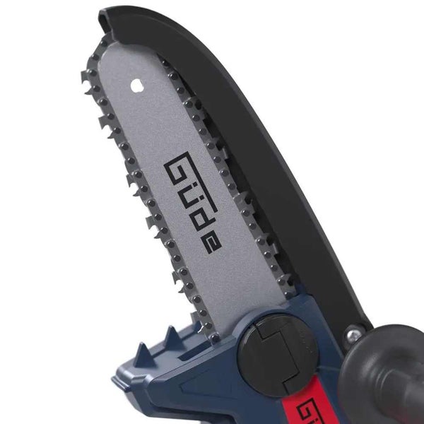 Güde Astsäge mit Sägekette, Führungsschiene und Schutzabdeckung.