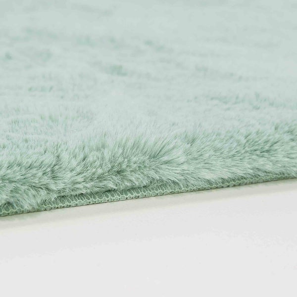 Detailansicht eines Teppichs mit hohem Flor