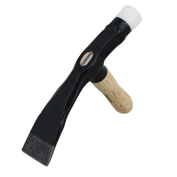 Hammer mit Holzgriff und Schlagkeil
