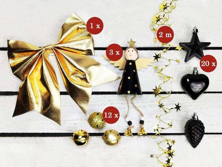 Weihnachtsbaumschmuck Set mit Schleife, drei Engeln, Girlande, zwölf Glocken und zwanzig Anhängern in Stern, Herz und Zapfen Form.