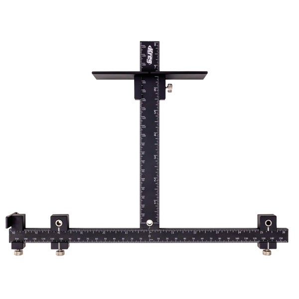 Kreg Bohrschablone für Schrankgriffe aus Metall mit Millimeter- und Zollskala.