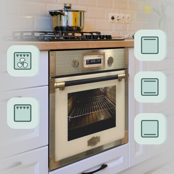 Einbau Backofen im Retro Design mit Kaiser Logo und Funktionssymbolen für Ober und Unterhitze sowie Umluft in einer hellen Küche.