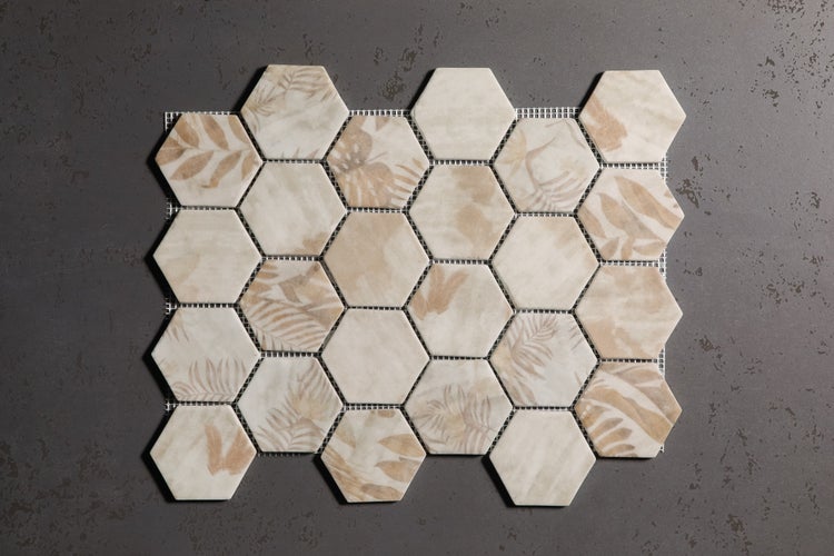 Mosaikfliesen auf Netz