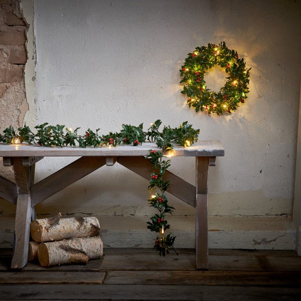 Dekorativer Türkranz mit Beleuchtung und einer Größe von 30 cm für den Außenbereich.