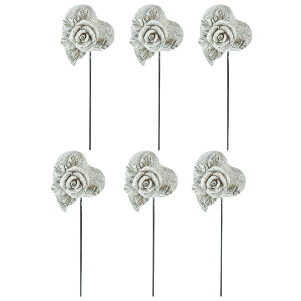 Sechs Gartenstecker mit Herz- und Rosenmotiven