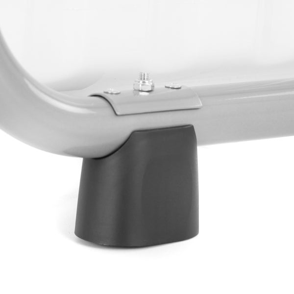 Detailansicht des Fußes eines Fitnessgeräts