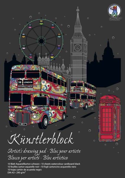 Dekoratives Trockenblumenarrangement mit verschiedenen getrockneten Blumen und Gräsern