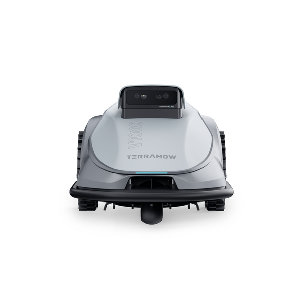 Grauer Terramow Mähroboter V1000 mit Kamerasystem und schwarzen Rädern von vorne gesehen.