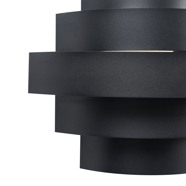 Schwarze Hängeleuchte mit mehrstufigem Design