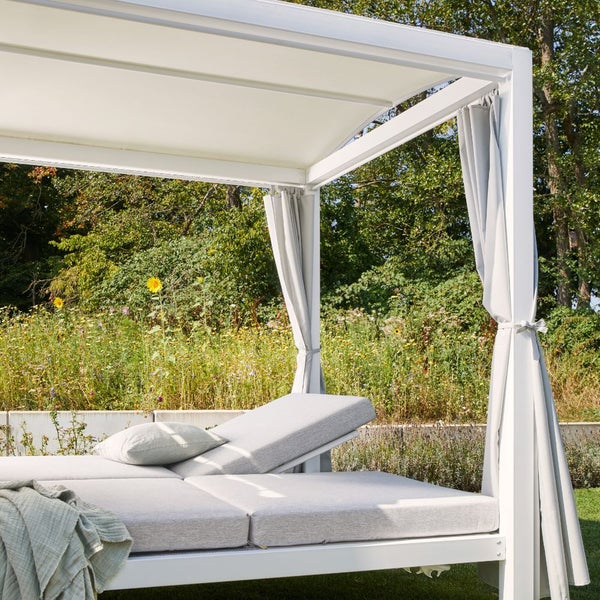 Home Deluxe - Sonnenliege - LYON inkl. Abdeckung, Maße: ca. 208 x 188 x 207 cm, FARBE: Weiß, Loungebett für 2 Personen, inkl. Vorhänge und Sonnendach I Gartenliege Doppelliege Gartenliege