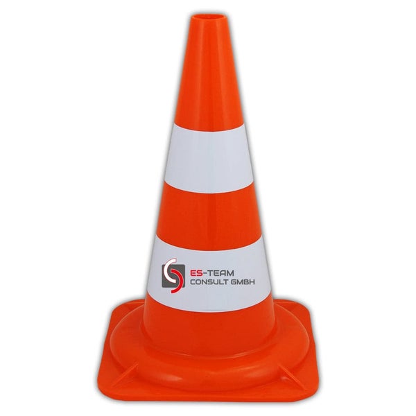 Frau streichelt einen Berner Sennenhund, Text im Bild: Für innere Pflege mit Meereskraft. Natürliche Jodquelle für optimalen Stoffwechsel. Nachhaltige Verpackung, kompostierbar. Fein gemahlen und ohne Zusätze.