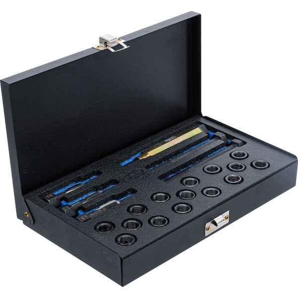 Gewindebohrer- und Schneideisen-Satz in einer Metallbox