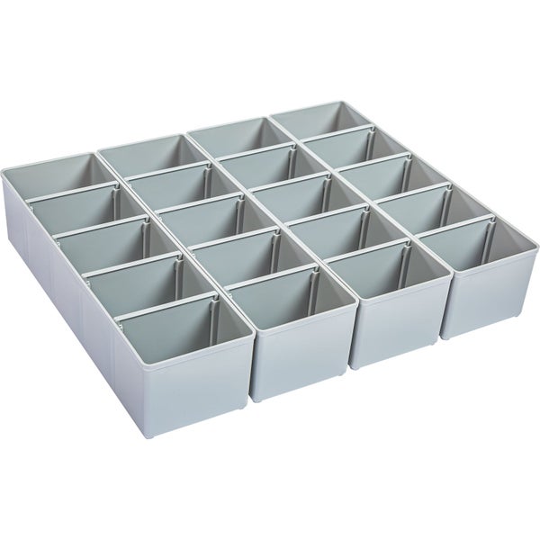 Rechteckiger Teppich mit Patchwork-Muster in Orange- und Rottönen sowie verschiedenen geometrischen Motiven.