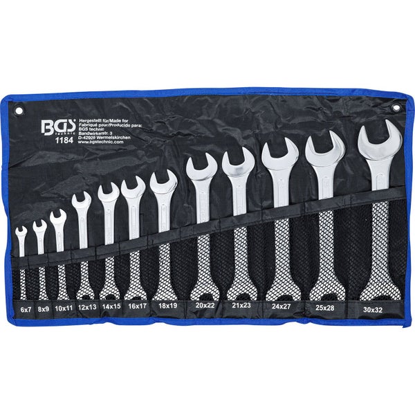 Ringschlüsselsatz mit verschiedenen Größen in einer blauen Werkzeugtasche