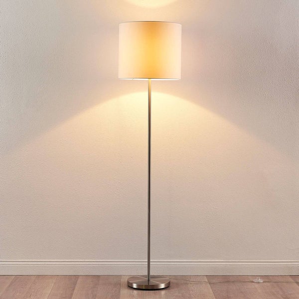 Lindby Textil Stehlampe weiß, Stehleuchte Stoff Lampenschirm mit Fußschalter 1x E27 max. 60W (ohne Leuchtmittel) Leselampe Standleuchte