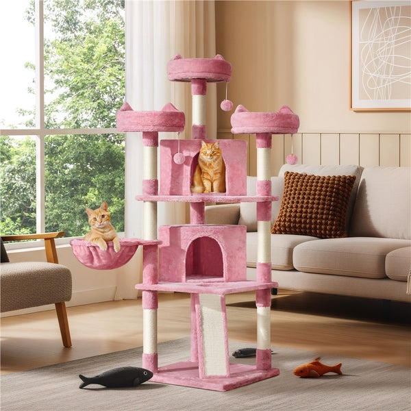 Rosa Katzenkratzbaum mit mehreren Ebenen, Höhle, Liegeflächen und zwei Katzen