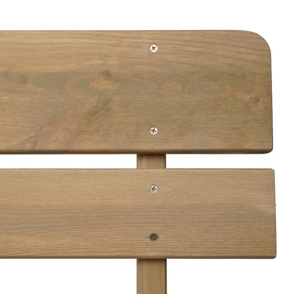 Detailansicht einer Gartenbank aus Holz mit Schrauben