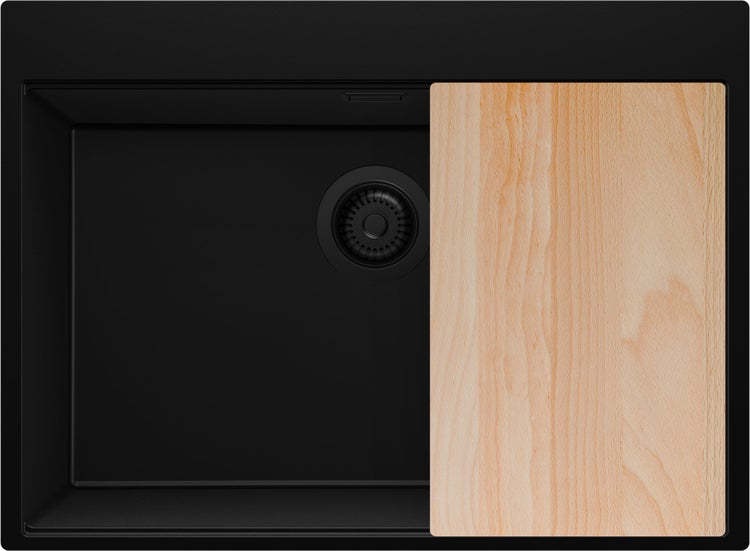 Schwarzes Spülbecken mit Schneidebrett