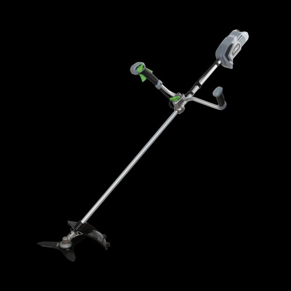 EGO Akku-Freischneider mit Bikegriff und Metallmesser für die Rasenpflege.