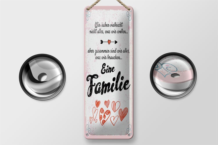 Dekoratives Schild mit der Aufschrift 'Eine Familie'