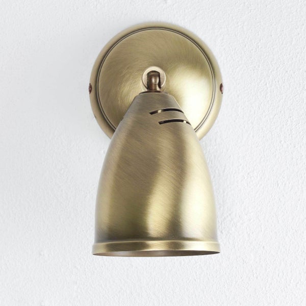 Wandleuchte aus Metall