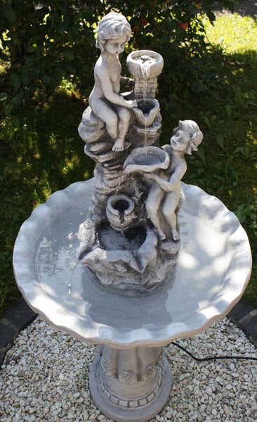 Gartenbrunnen Figurenbrunnen Wasserspiel FoFiglioletti 106 cm 10902