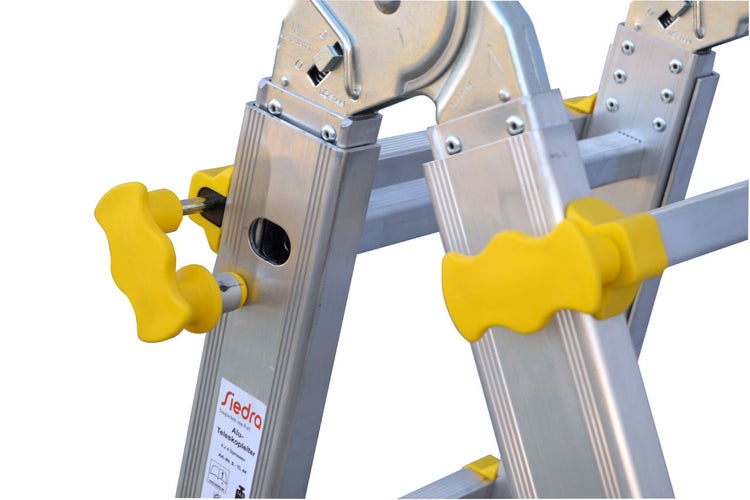 Detailansicht einer Aluminium-Teleskopleiter mit gelben Sicherheitsverriegelungen
