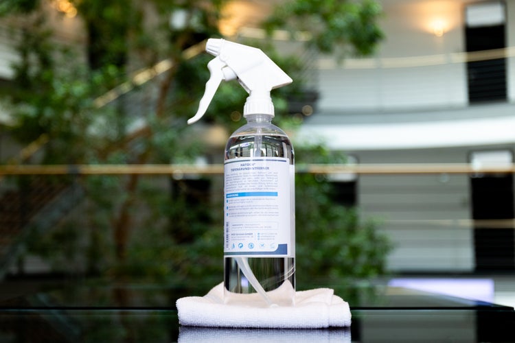 Tiefengrund-Entferner 750ml Effektive & schonende Reinigung für nicht saugende Untergründe wie Kunststofffenster, Glas, Heizkörper, Fensterbänke uvm. – Sofortige Wirkung Maximale Sauberkeit