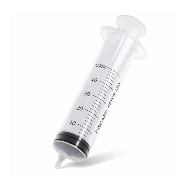 Einwegspritze aus Kunststoff mit einem Fassungsvermögen von 50 Millilitern und präziser Skalierung.