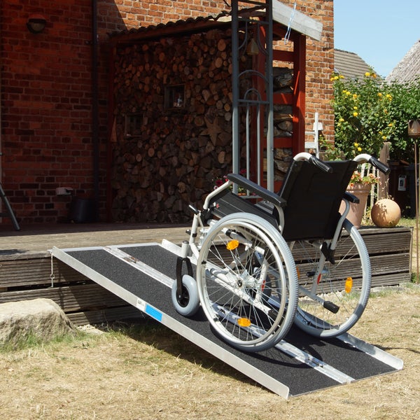 TRUTZHOLM Rollstuhlrampe klappbar 213 cm Traglast 272 kg Alu grau schwarz beschichtet Auffahrrampe