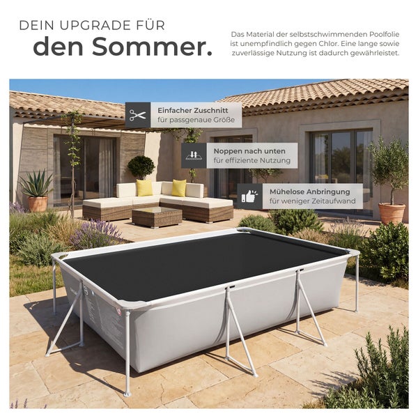 Rechteckiger Pool mit Solarabdeckung auf einer Terrasse vor einem mediterranen Haus.