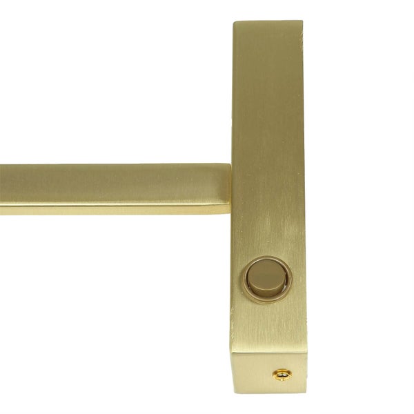 Detailansicht einer goldenen Handtuchstange