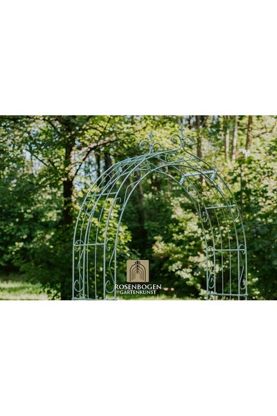 Metall Rosenbogen im Garten