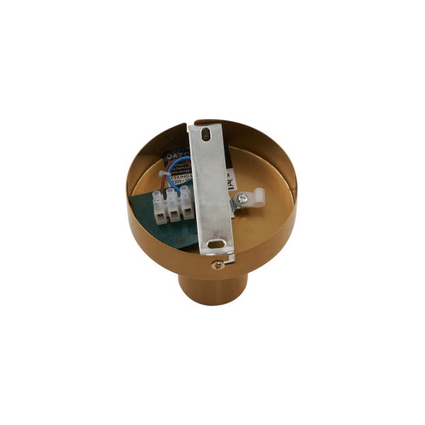 Innenansicht einer Deckenleuchte mit Verkabelung und Montagewinkel