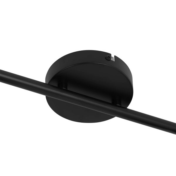 Detailaufnahme einer schwarzen Deckenleuchte