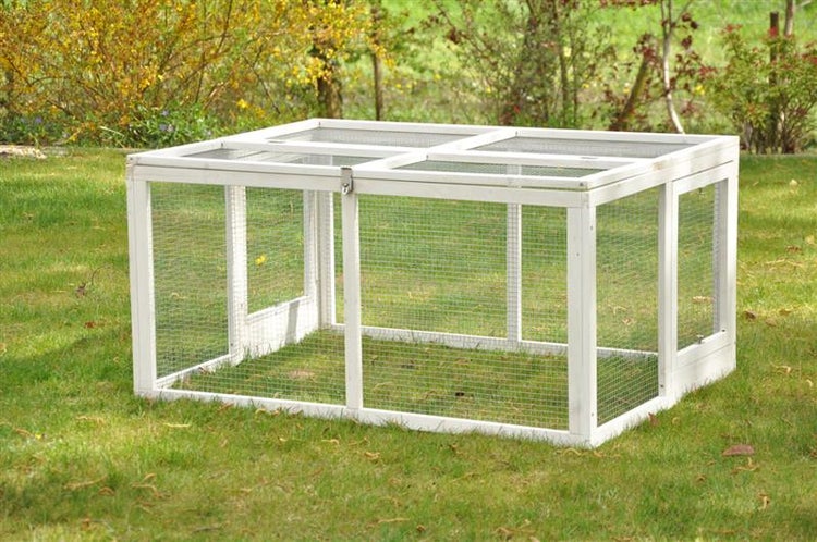 Heizfuxx RUF Original Holzbriketts in Folie verpackt und gestapelt