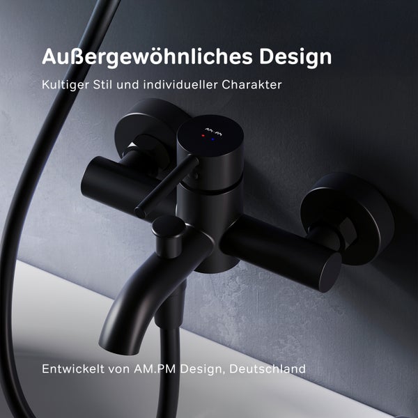 Schwarze Badewannenarmatur zur Wandmontage