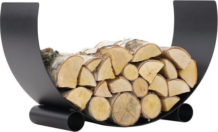 Brennholzregal aus Metall mit Holzscheiten