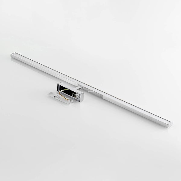 LED-Spiegelleuchte in Chrom, längliche Form mit weißem Diffusor und Montagesockel für das Badezimmer.