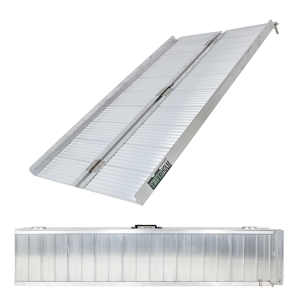 Aluminium Rollstuhlrampe, zusammengeklappt und ausgeklappt