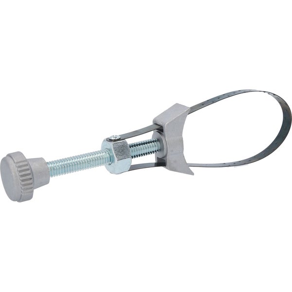 Ölfilterschlüssel im Einsatz am Ölfilter eines Motors