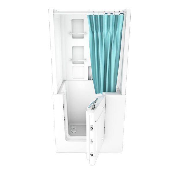 Weiße begehbare Badewanne mit geöffneter Tür, integrierten Ablagefächern und blauem Duschvorhang.