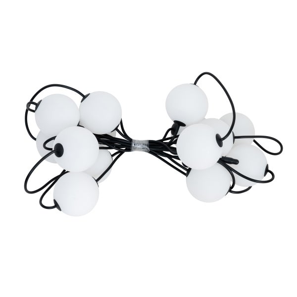 Lichterkette mit weißen kugelförmigen Lampen und schwarzem Kabel