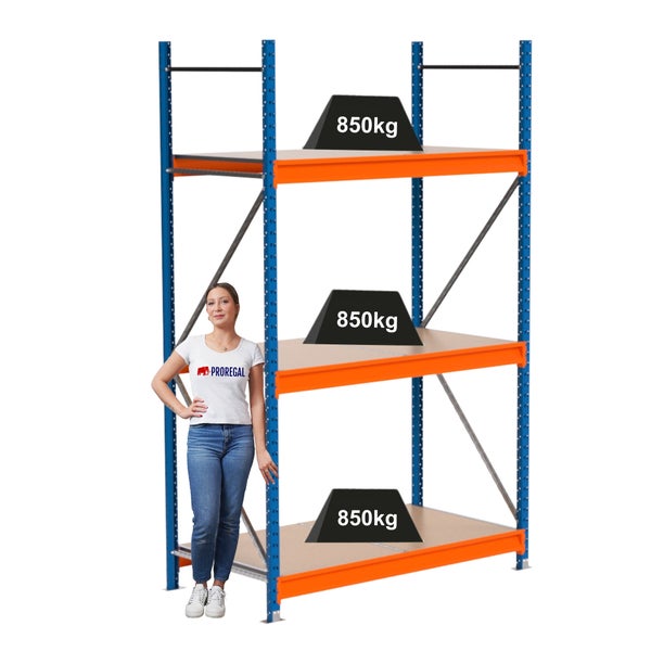 Regal mit drei Ebenen und einer Traglast von 850 Kilogramm pro Ebene