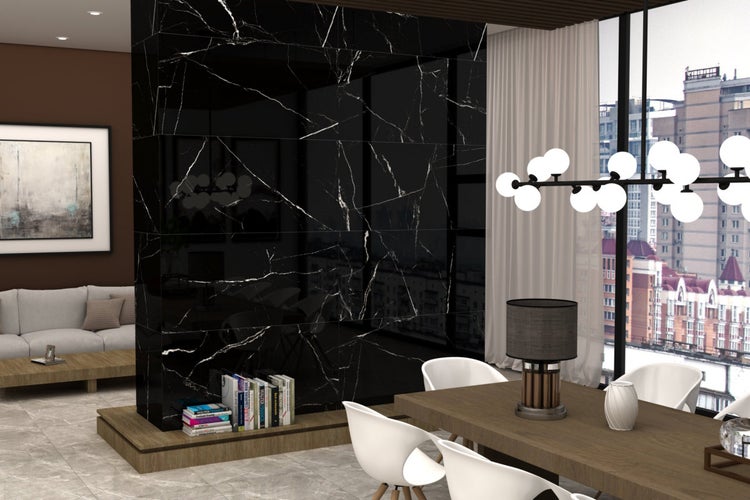 Modernes Wohnzimmer mit schwarzem Marmorfliesen, Esstisch und Stühlen