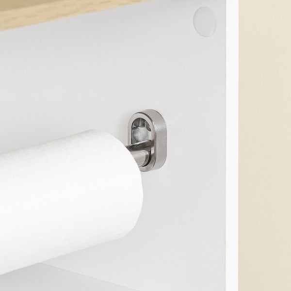 Küchenrollenhalter aus Metall mit Papierrolle an einer weißen Oberfläche