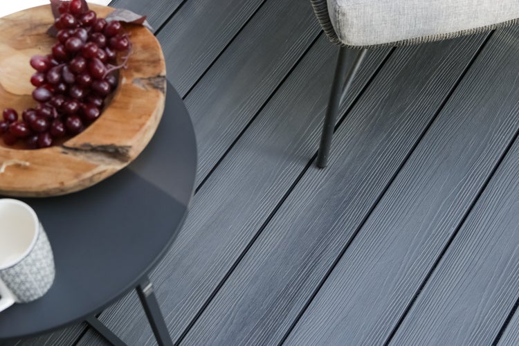 GartenLand WPC Terrassendiele Advance 20 x 140 x 4000 mm Loft-Grey Bicolor Geprägte Holzstruktur Co-Extrudiert Massivprofil