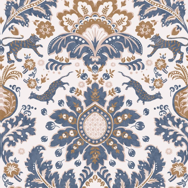 Tapete mit Damastmuster, floralen Ornamenten, Tigern und Leoparden in Blau und Braun.