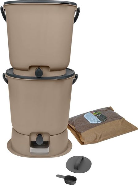 Skaza Bokashi Essential Biomülleimer Küche Set (2 x 15,3 Liter) + Base - Komposteimer Küche und Garten aus recyceltem Kunststoff - Starter Set + incl. 1 kg Fermentation Starter - Capuccino