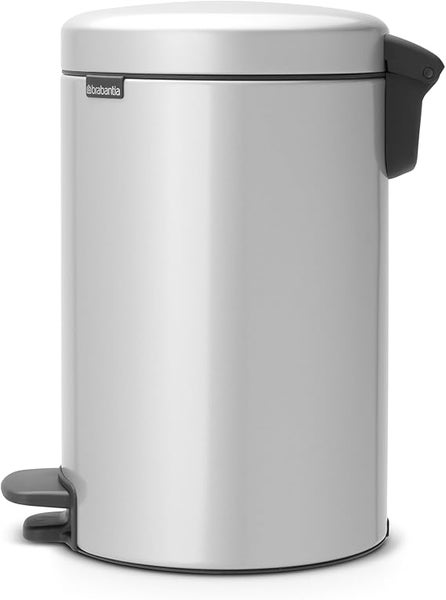 Brabantia Klassischer Tretmülleimer Mit Soft Verschluss 12 Liter HxBxT 41,1 x 25,1 x 33,8 cm Metall Metallik Grau